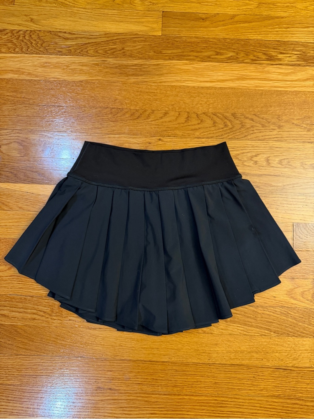OFFLINE By Aerie Real Me Pleated Skirt with Shorts in Black - Size Medium